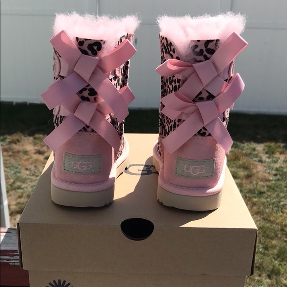 UGG T EXOTIC BAILEY BOW II - Picture 7 of 7